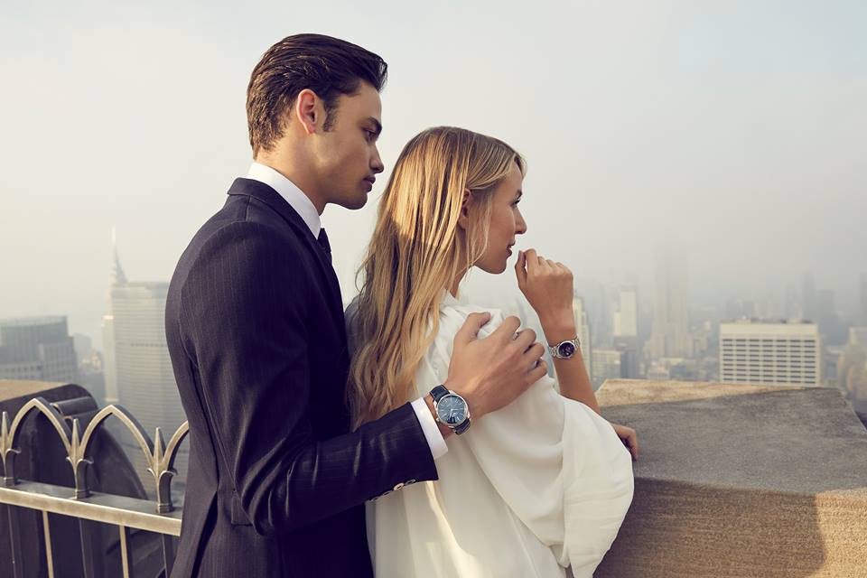 đồng hồ Longines màu xanh 